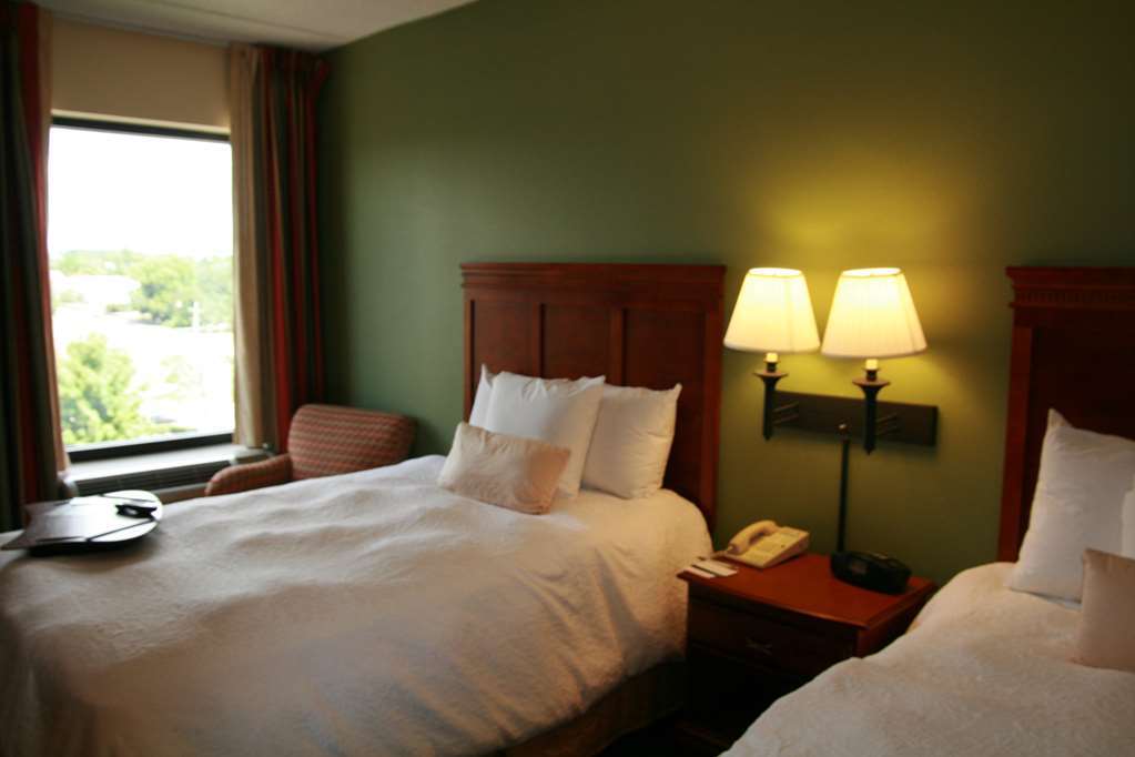 Hampton Inn & Suites Valley Forge/Oaks Phoenixville Habitación foto